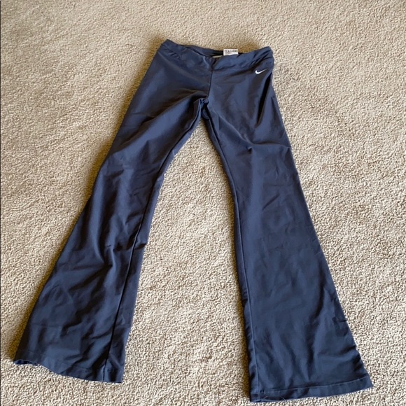 Nike - Picture 1 of 3